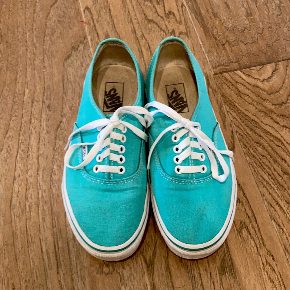 Vans Classic Lace Up Women’s 10
